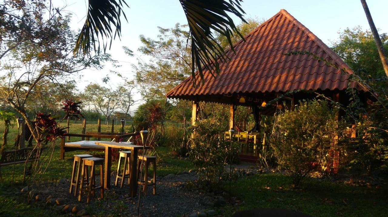 Naturalmente Boutique Bungalows Y Cocina Mediterranea Las Lajas  Exterior foto